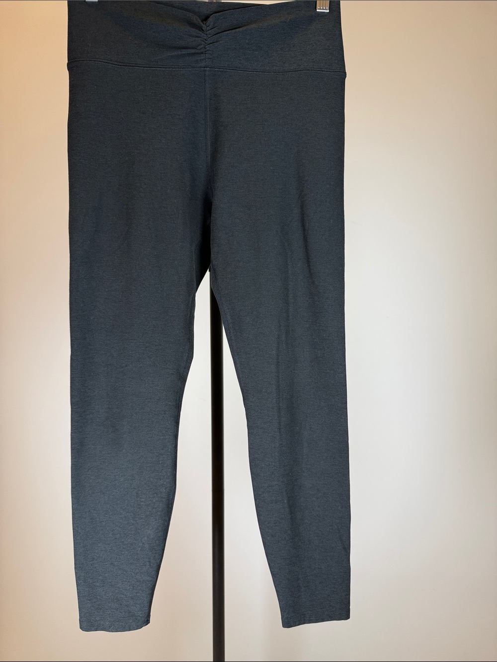 Vuori Black/Dark Gray  Leggings | Size L